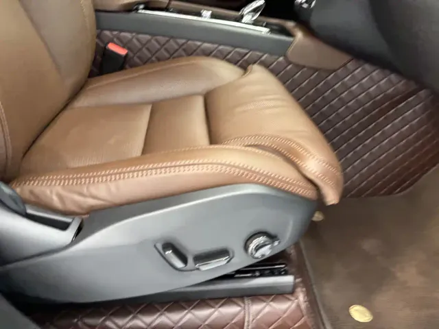 Volvo XC90 — Фото автомобиля 27