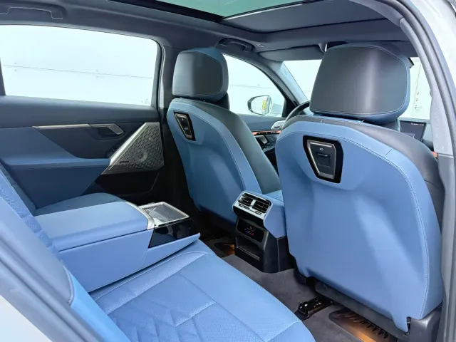 BMW i5 — Фото автомобиля 13