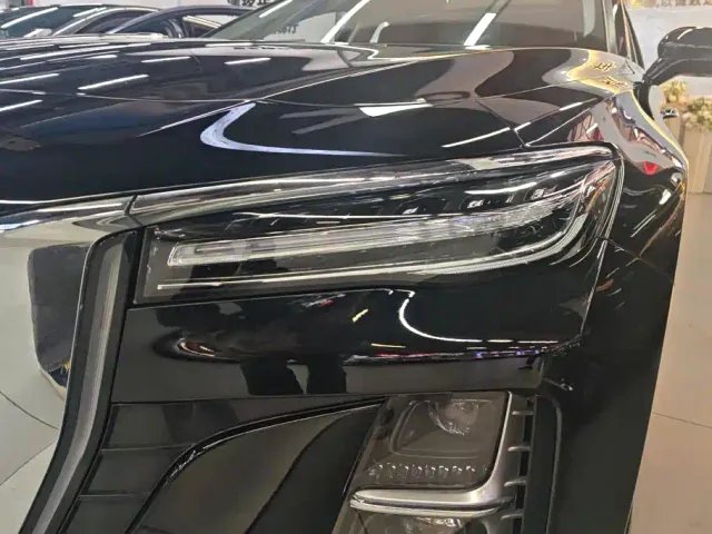 Hongqi H5 — Фото автомобиля 4