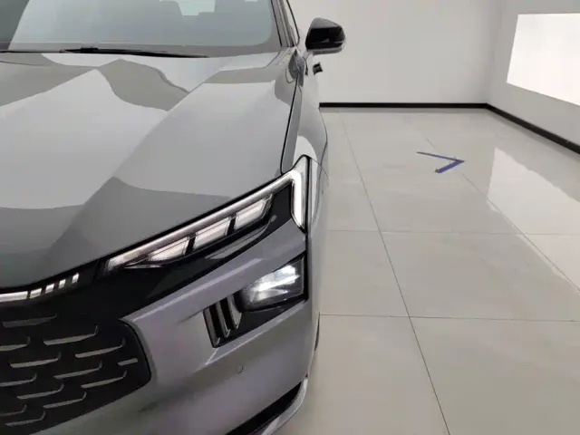 Ford Mondeo — Фото автомобиля 5