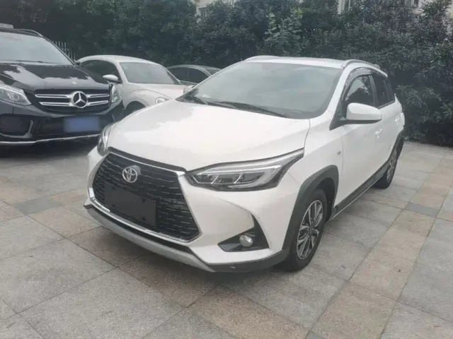 Фотография автомобиля — Toyota YARiS L Zhi Xuan