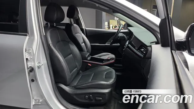 Kia Niro Niro Plus Air — Фото автомобиля 11