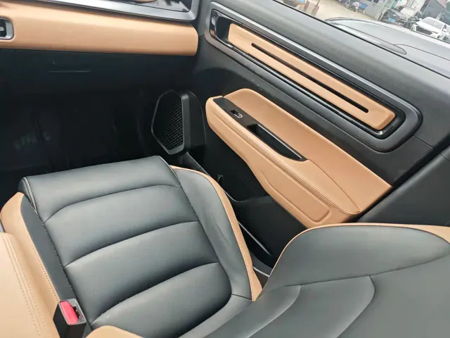 Geely ICON — Фото автомобиля 8