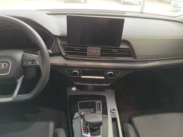 Audi Q5L — Фото автомобиля 12