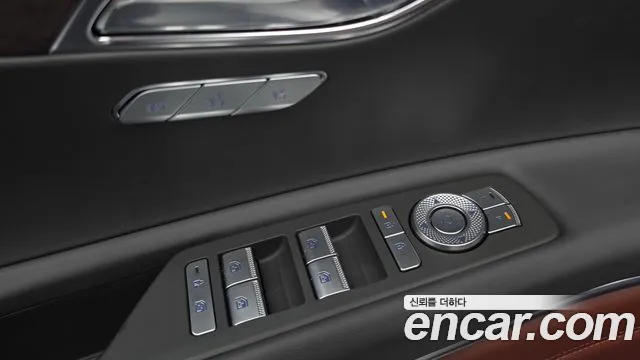 Genesis GV80 — Фото автомобиля 30