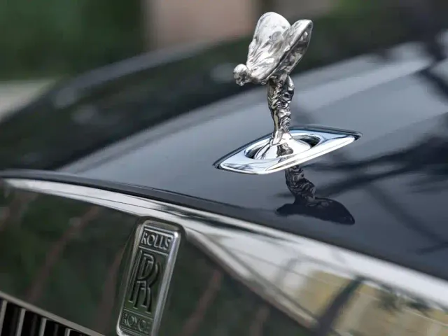 Rolls-Royce Ghost — Фото автомобиля 10