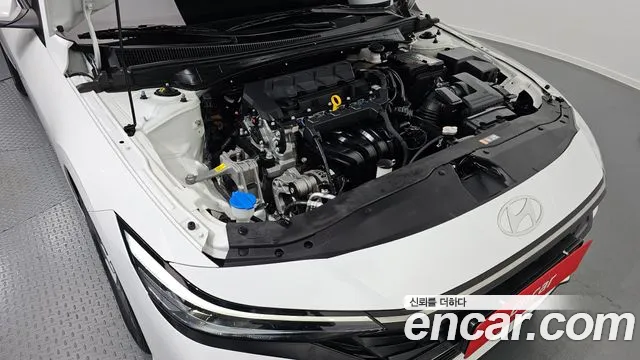 Hyundai Avante CN7 — Фото автомобиля 6