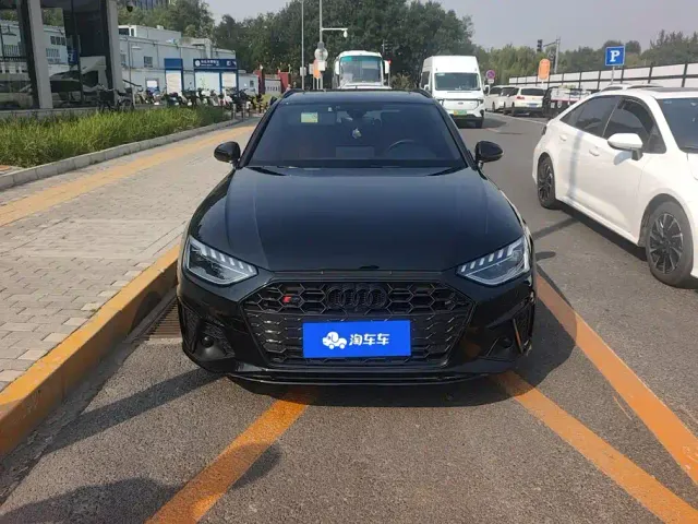 Audi S4 — Фото автомобиля 2