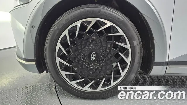 Hyundai Ioniq 5 — Фото автомобиля 5