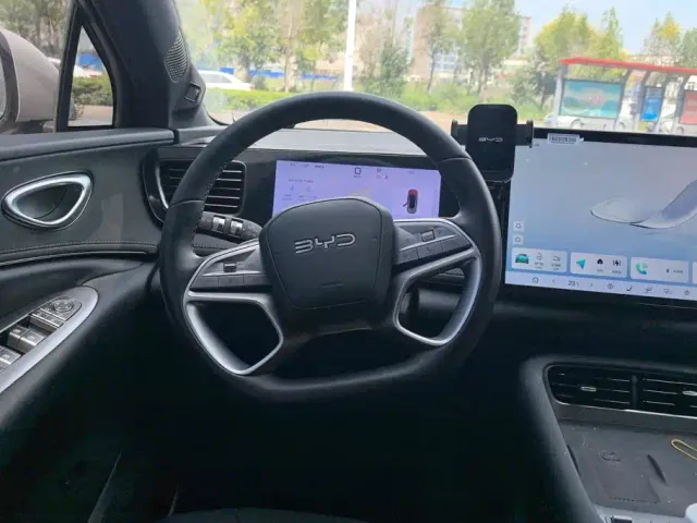 BYD Sealion 06 — Фото автомобиля 15