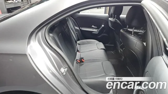 Mercedes-Benz A-Class W177 — Фото автомобиля 11