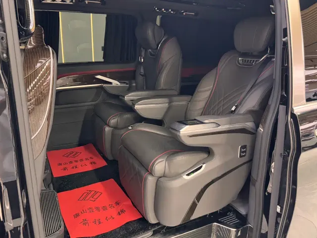 Mercedes-Benz Mercedes-Benz V-Class 2024 V 300 L Long Wheelbase Premium — Фото автомобиля 19