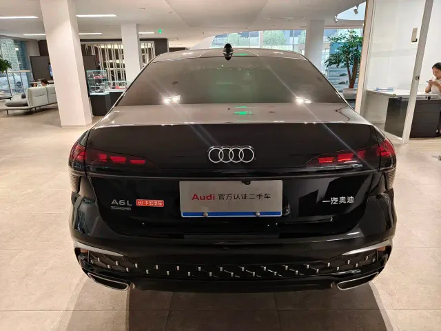 Audi A6L — Фото автомобиля 15