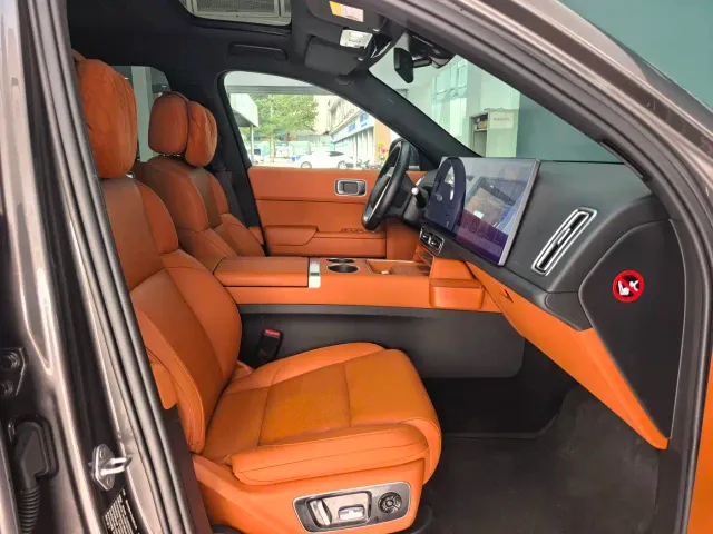 Li Auto L7 — Фото автомобиля 14