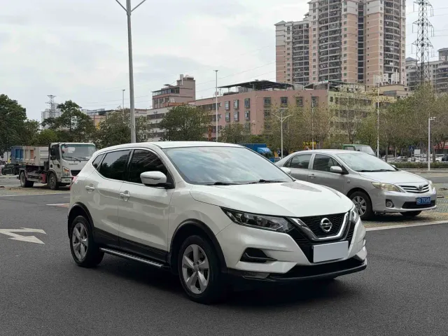 Nissan Qashqai — Фото автомобиля 3
