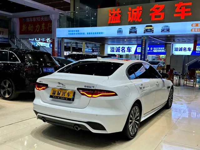 Jaguar XEL — Фото автомобиля 13