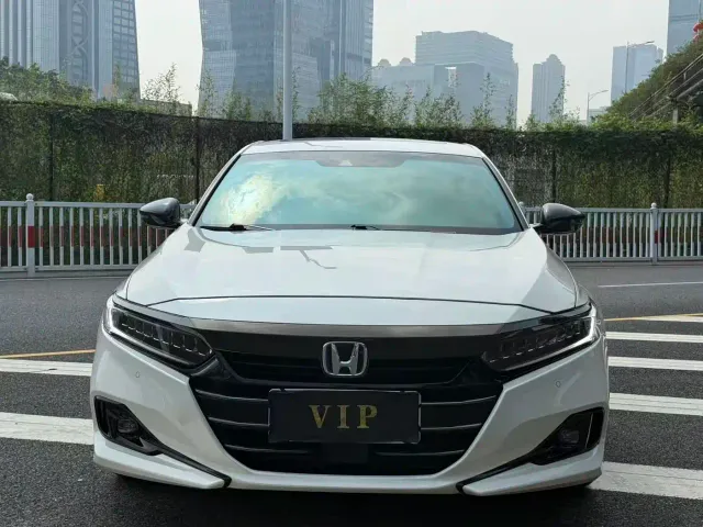 Honda Accord — Фото автомобиля 2