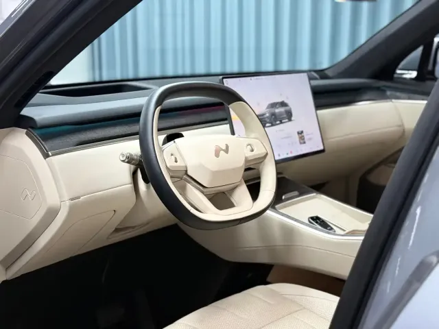 Onvo L90 — Фото автомобиля 4