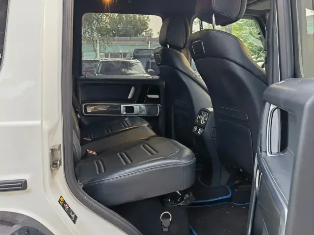 Mercedes-Benz G-Class — Фото автомобиля 11
