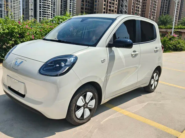 Фотография автомобиля — Wuling Hongguang Mini EV