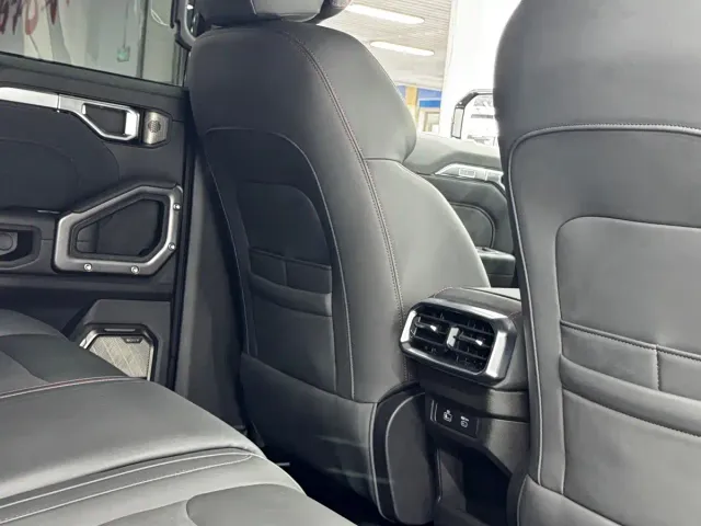 Jetour T2 — Фото автомобиля 9