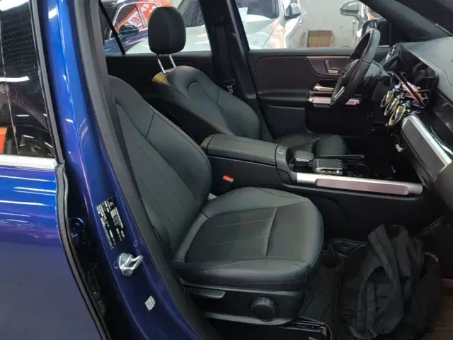 Mercedes-Benz GLB-Class — Фото автомобиля 24