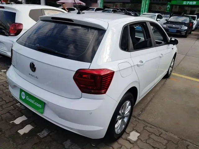 Volkswagen Polo — Фото автомобиля 6