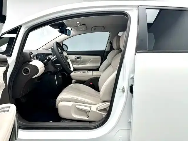GAC Aion UT — Фото автомобиля 5