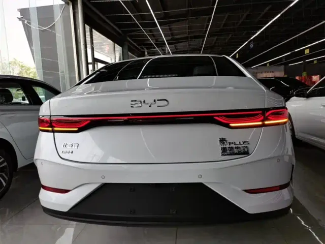 BYD Qin PLUS — Фото автомобиля 5