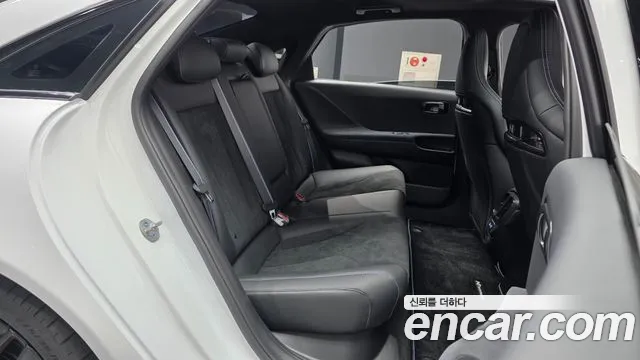 Hyundai Ioniq 6 New — Фото автомобиля 12