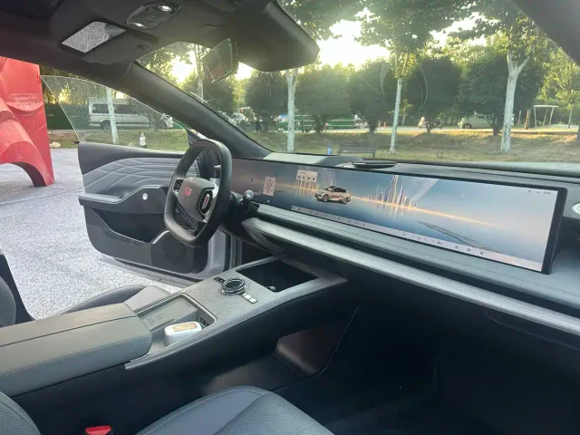 Geely Galaxy E8 — Фото автомобиля 9