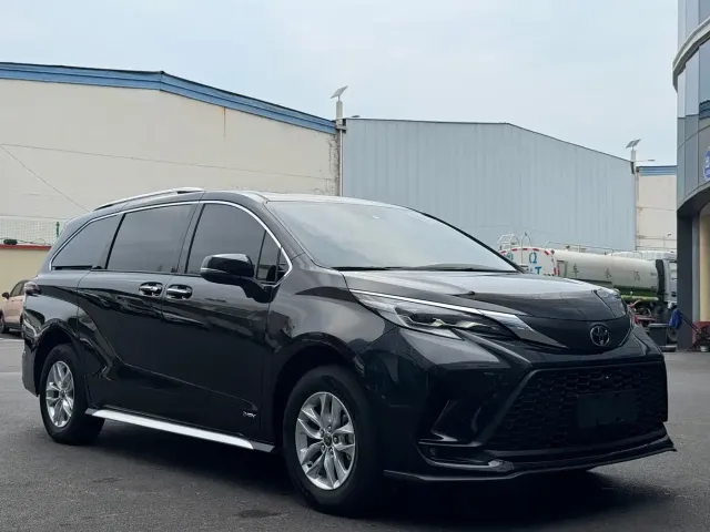 Toyota Granvia — Фото автомобиля 3