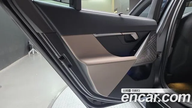BMW M5 G90 — Фото автомобиля 25