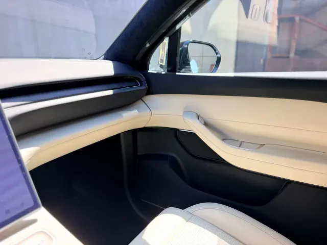 Nio ES6 — Фото автомобиля 30