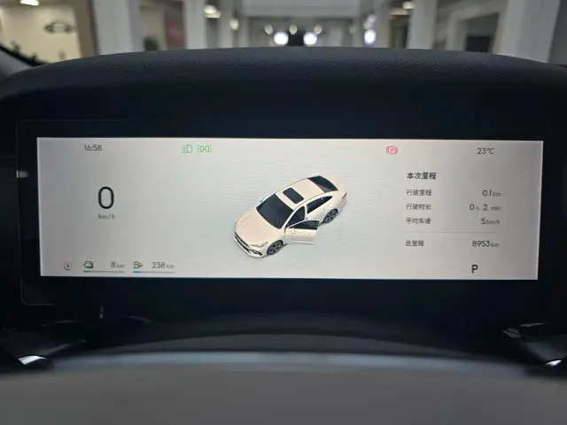 Geely Galaxy Stellar 6 — Фото автомобиля 5
