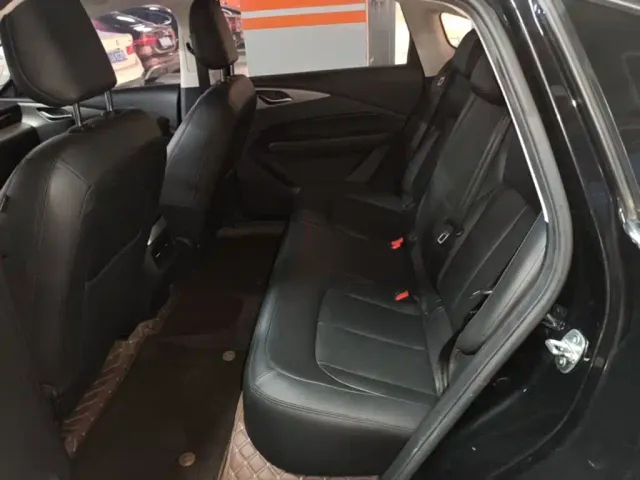 Wuling Starlight — Фото автомобиля 16