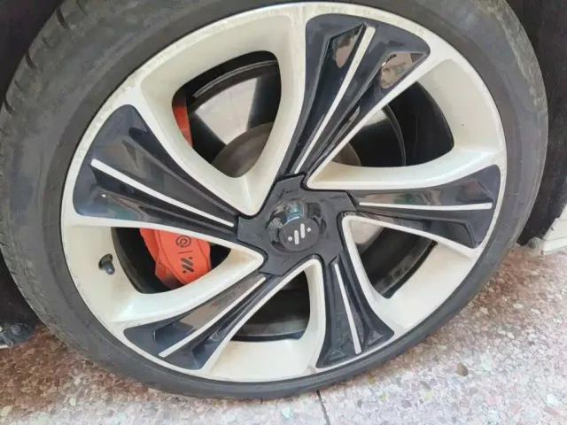 IM Motors L7 — Фото автомобиля 7