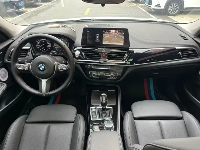 BMW 1 Series — Фото автомобиля 10