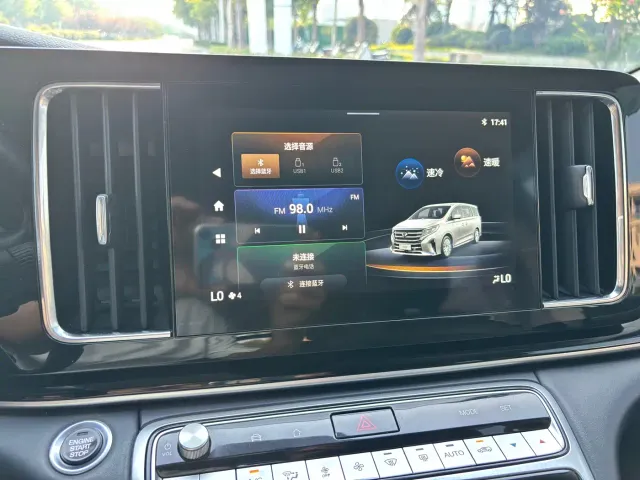 GAC Trumpchi M8 — Фото автомобиля 9