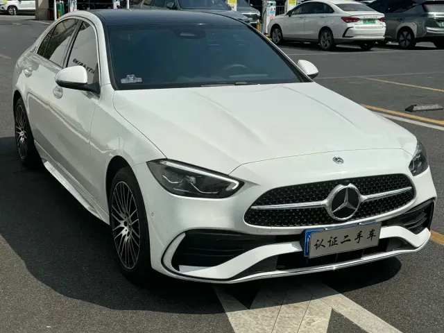 Mercedes-Benz C-Class — Фото автомобиля 3