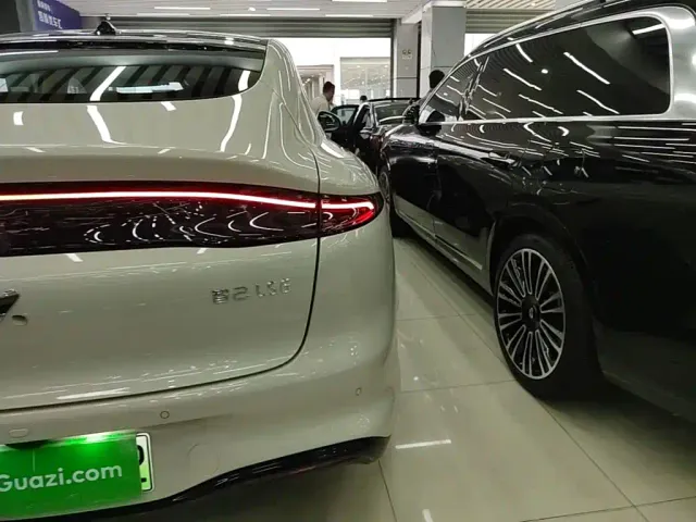 IM Motors LS6 — Фото автомобиля 7
