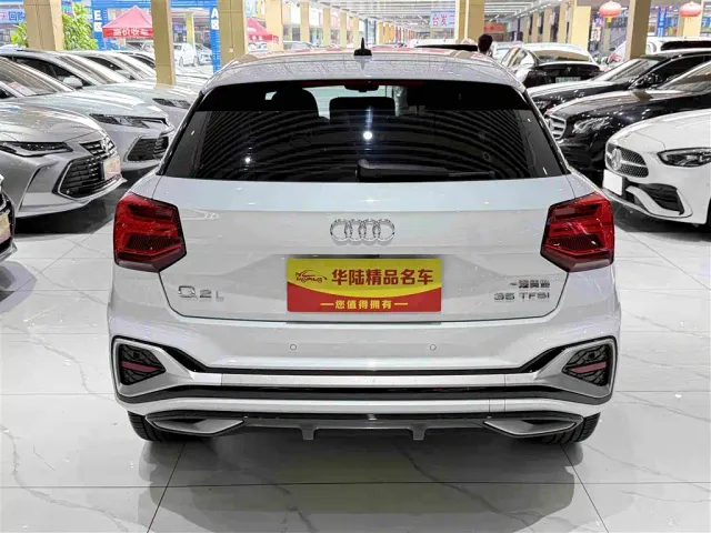 Audi Q2L — Фото автомобиля 5