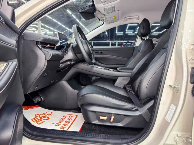 Baojun Yunhai — Фото автомобиля 8