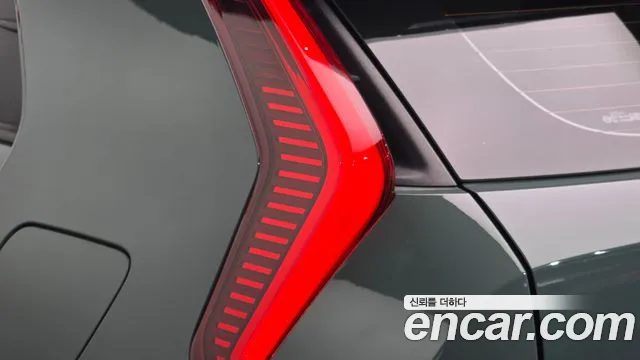 Kia Niro The All New — Фото автомобиля 8