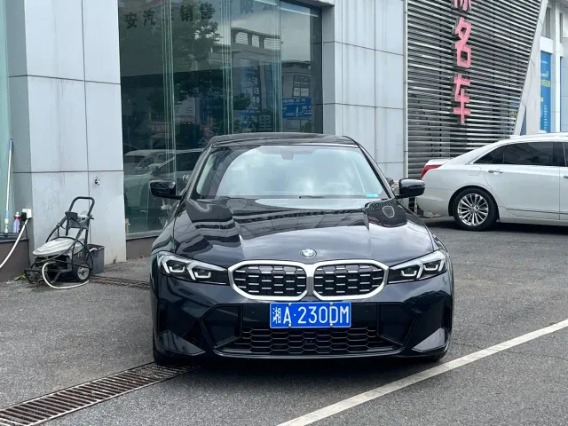 BMW 3 Series — Фото автомобиля 2