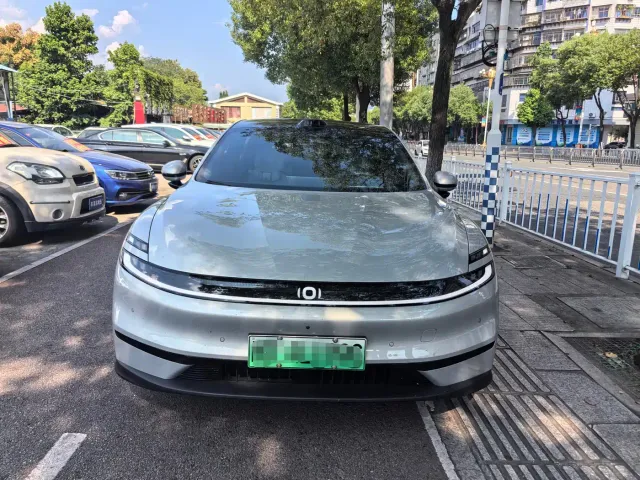 Changan Qiyuan A06 — Фото автомобиля 2