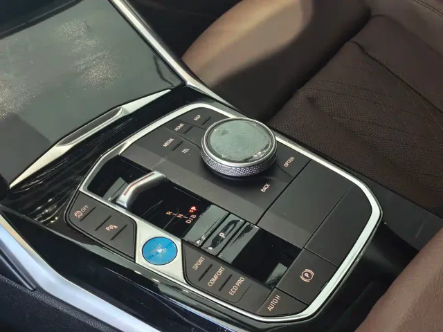 BMW i3 — Фото автомобиля 13