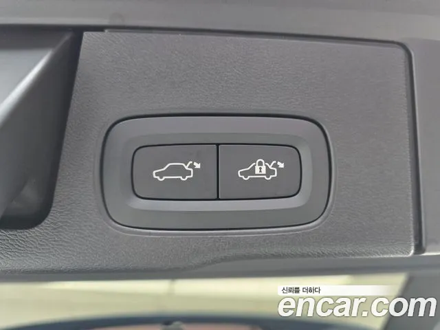 Volvo XC60 Generation 2 — Фото автомобиля 20