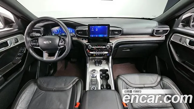Ford Explorer Generation 6 — Фото автомобиля 7