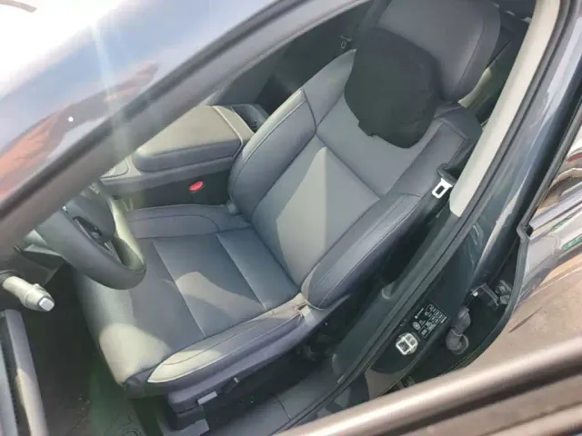 Leapmotor C10 — Фото автомобиля 14